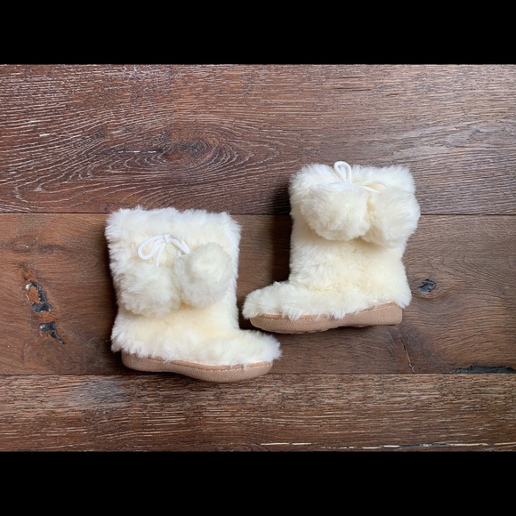 baby white fur boots